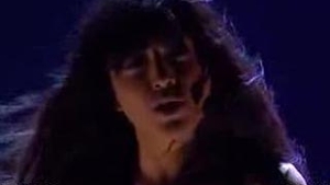 Castigatoarea concursului Eurovision este o singuratica: "Aproape ca ma urasc pentru ca nu am Facebook"