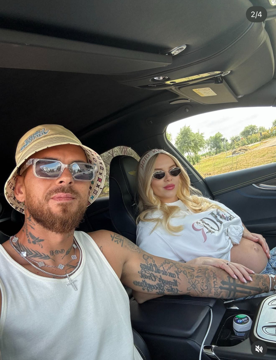 În postările Ancăi de pe Instagram, cei doi par tare fericiți. sursă - social media