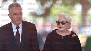 Viorica Dăncilă, o nouă gafă! Ce a putut să spună la înmormântarea lui Ion Iliescu: ”Nu putem vorbi la nimeni...”