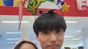 Acest tânăr a mers 16.000 km pentru a-și cunoaște iubita, cu care vorbise 10 luni pe internet. De ce surpriză a avut parte când a văzut-o