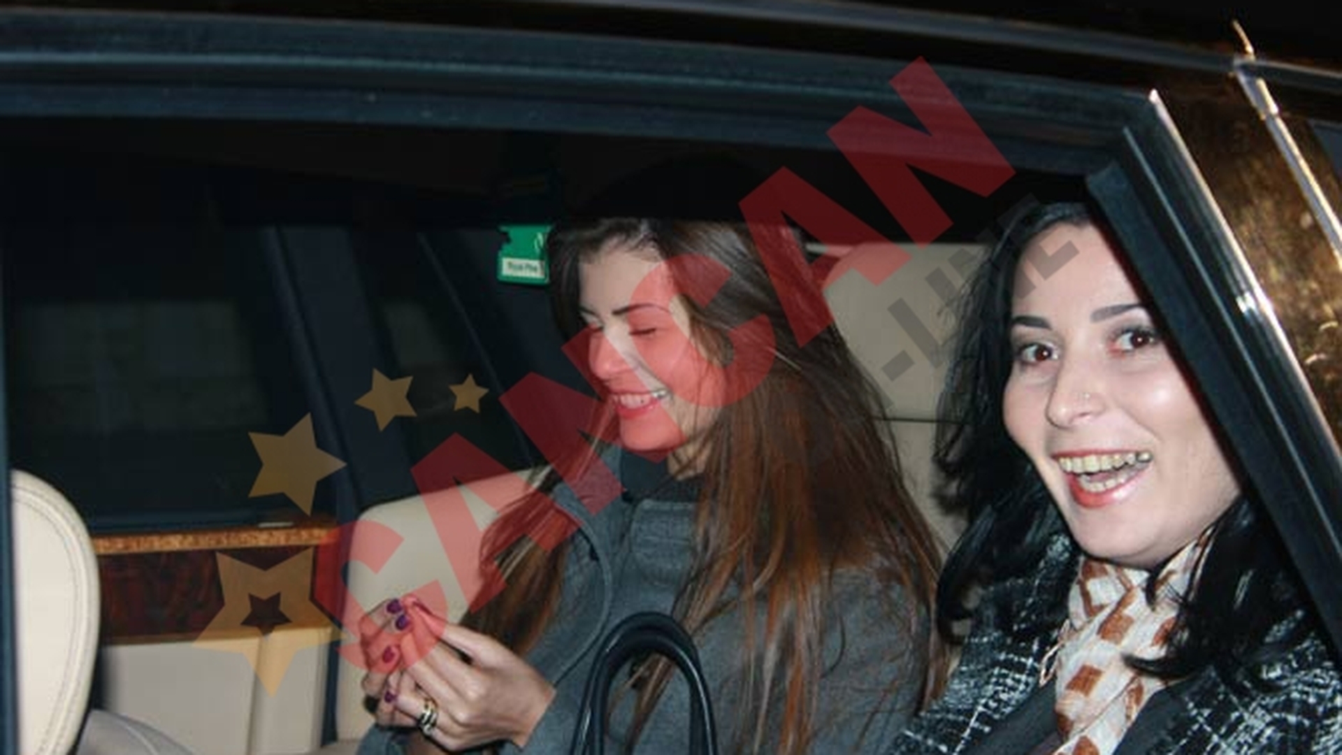 Monica Columbeanu, plimbata prin Oradea cu un Rolls Royce placat cu aur!