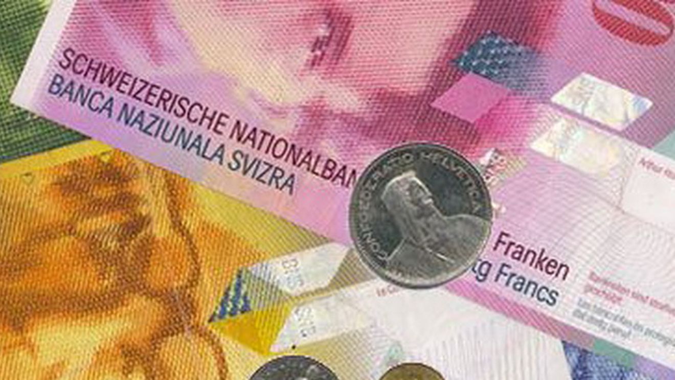 Ai luat credit in franci elvetieni? Ce urmeaza sa se intample cu toti romanii care s-au imprumutat la banca!