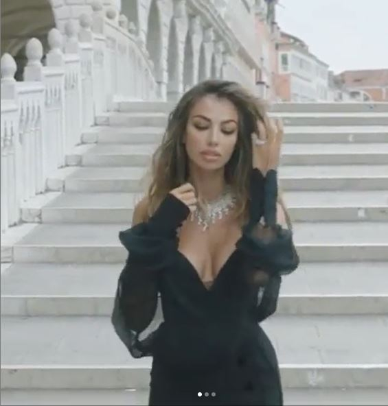 Mădălina Ghenea are o carieră impresionantă în modelling și cinema