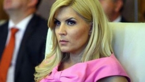 Elena Udrea sărbătorește cu tort în închisoare împlinirea a 50 de ani! Iubitul Adrian Alexandrov îi face o mare surpriză