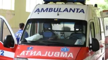 Accident groaznic in Capitală! Un bărbat s-a lovit cu scuterul de un copac, in cartierul Crângasi