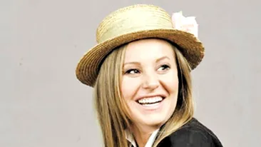 Inainte de a fi actrita, Tania Popa, rusoaica de la Teatrul National, a visat sa faca design vestimentar: Sper ca pana la finele anului 2012 - pana la sfarsitul lumii - sa scot pe podium prima mea colectie