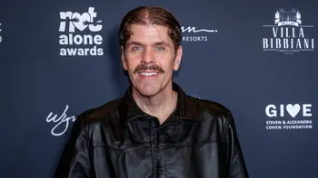 Perez Hilton a fost spitalizat de urgență. Bloggerul și-a provocat răni singur în timpul unui live pe TikTok