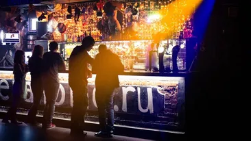 Ce trucuri folosesc clienții fără bani în cluburile de fițe pentru a părea bogați: „Sunt niște pârliți care vin să se lipească de ceva”