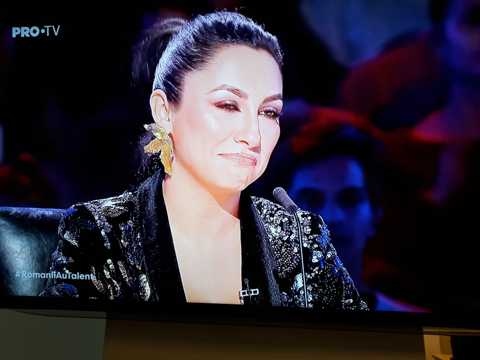 Spectacol de zile mari cu cei 6 moldoveni! Andra: ”Măiculițăăăă!”