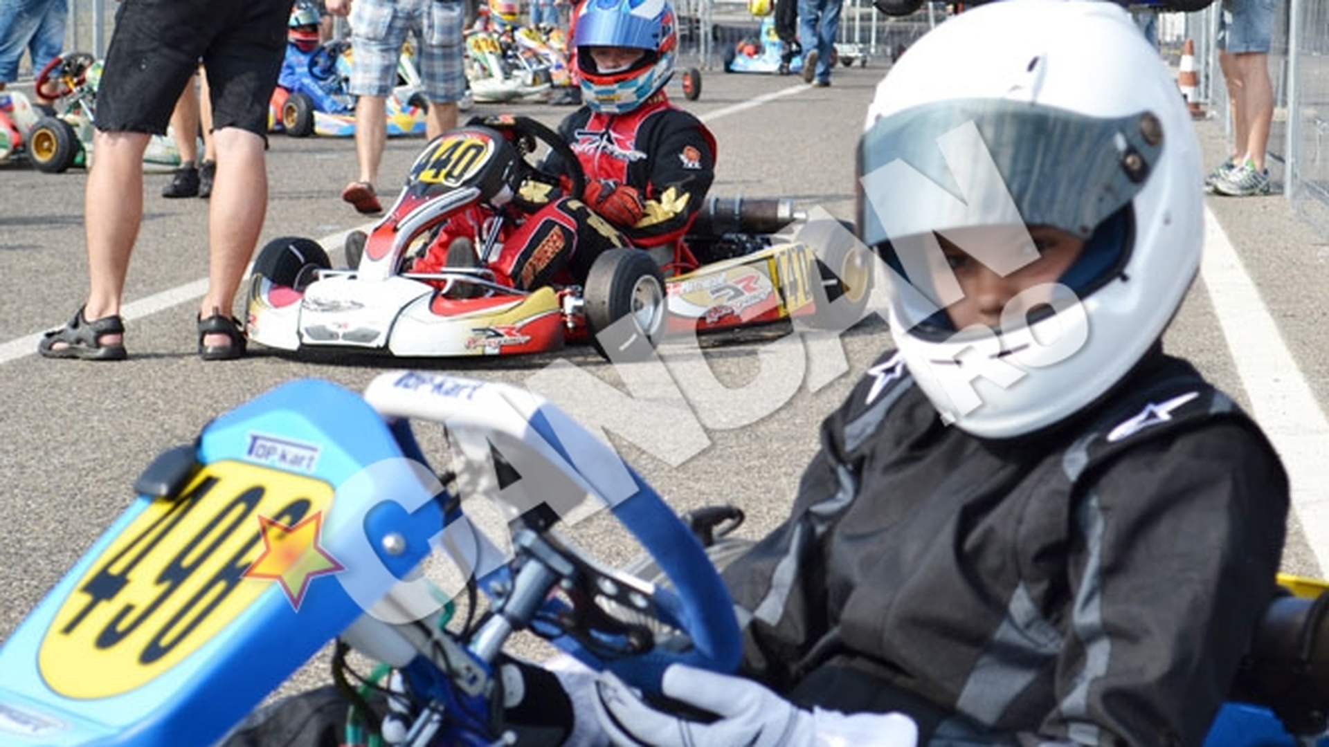 La 12 ani, Andrei Vajda din Satu Mare este in Campionatul Mondial de Karting!