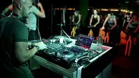 DJ Sasha Lopez a fost ”forță” la butoane în cel mai dotat centru de fitness din București, ”The Movement”