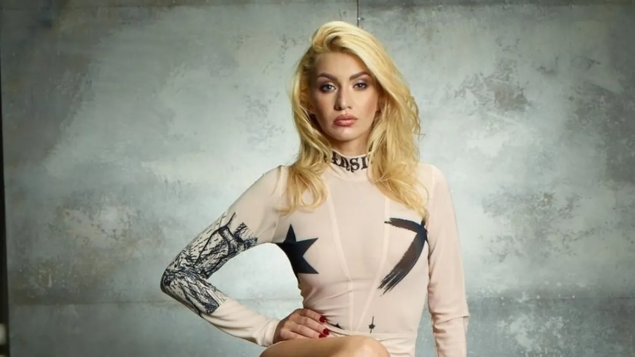 Cea mai sexy vedeta din TVR chiulea de la facultate ca sa mearga la ”Școala de Televiziune”!