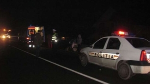Accident violent pe DN 72, în Prahova. Un microbuz cu 16 oameni și un TIR s-au ciocnit