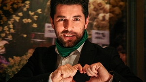 ALEX DIMA iubeşte din nou! Şi-a refăcut viaţa după pierderea tragică a soţiei!