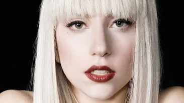 Aparitie DEZASTRUOASA a lui Lady Gaga! S-a ingrasat enorm si a iesit pe strada in chiloti!