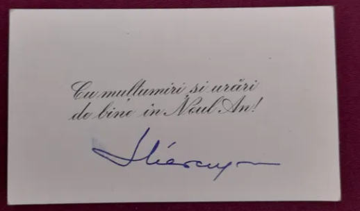 Cartea de vizită cu mesajul de Anul Nou al președintelui Iliescu este o achiziție specială pentru orice colecționar de profil foto: OLX