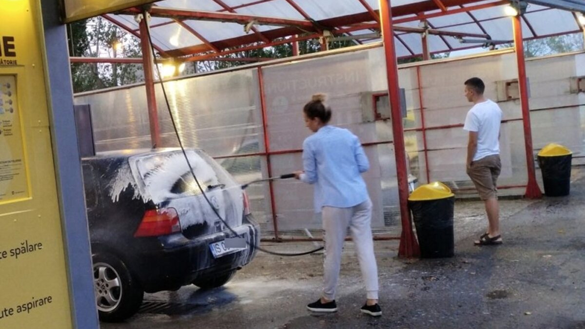 Am făcut calculul! Câți bani poți câștiga lunar, în România, dacă îți deschizi o spălătorie auto "self-service"
