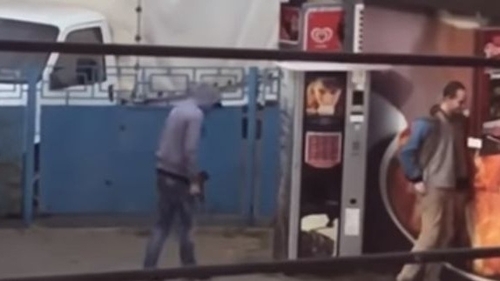 Fenomenul „Zombie” face ravagii printre tinerii din Brăila. Imaginile cu băieții sunt incredibile