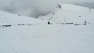 Imaginile virale ale zilei | S-au amuzat copios! Peste cine au dat salvamontiștii în zona Sfinxului: „Așa-i când greșești ieșirea din tunelurile de sub Bucegi”