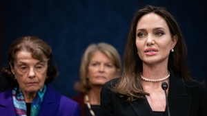Angelina Jolie, momente de panică în Ucraina! A fost reținut și înrolat în armată