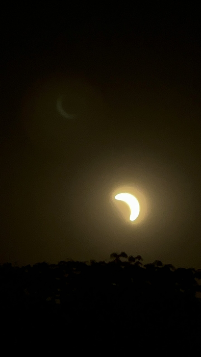 Spectacol cosmic peste Paris. Eclipsa de Soare din 12 august 2026 a transformat cerul capitalei