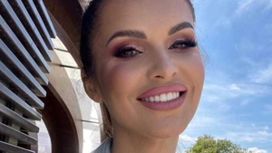 Care au fost ultimele mesaje postate de Iulia pe rețelele de socializare. Femeia care s-a sinucis împreună cu cei doi copii ai săi ar fi fost cam ”abătută”, spun vecinii
