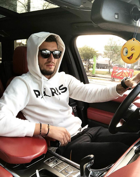 Mihai Costea se iubește cu Adelina Nica