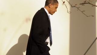Barack Obama si-a anulat participarea la funeraliile presedintelui Poloniei
