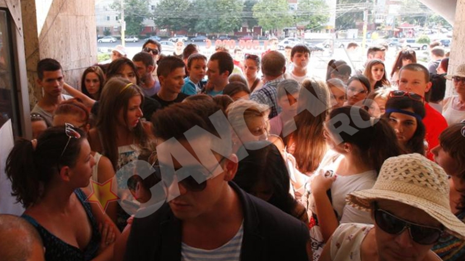 Romanii au renuntat la plaja pentru auditiile X Factor