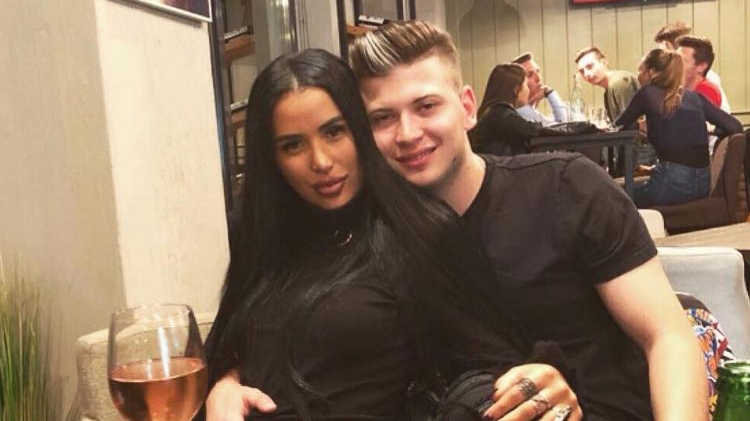 Adevărul despre ultima despărţire din showbiz. De ce l-a părăsit Cruduţa pe iubitul cu tată milionar: ”E un copil! Nu a putut să…”