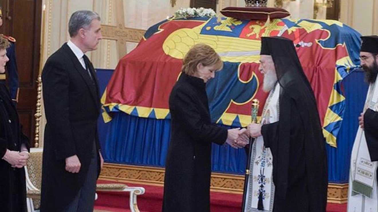 Imagini de la ceremonia funerară a Regelui Mihai I de la Palatul Regal