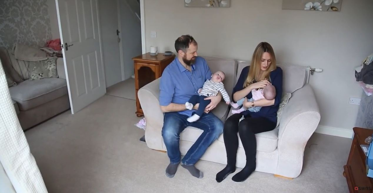 O britanică a rămas însărcinată în timp ce era deja însărcinată: “Când ne-au anunţat medicii, mi s-a părut o adevărată nebunie”. Care este explicația | VIDEO