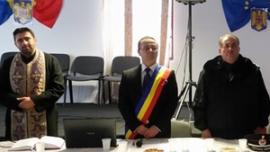 "Primarul de pe facebook" acuza operatiunea de "prostire" a romanilor: "Se doreste transformarea noasta intr-un stat de inculti?"