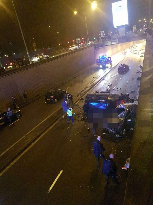 VIDEO / Imagini HORROR! Accident groaznic, şase oameni au murit zdrobiţi în autoturisme!