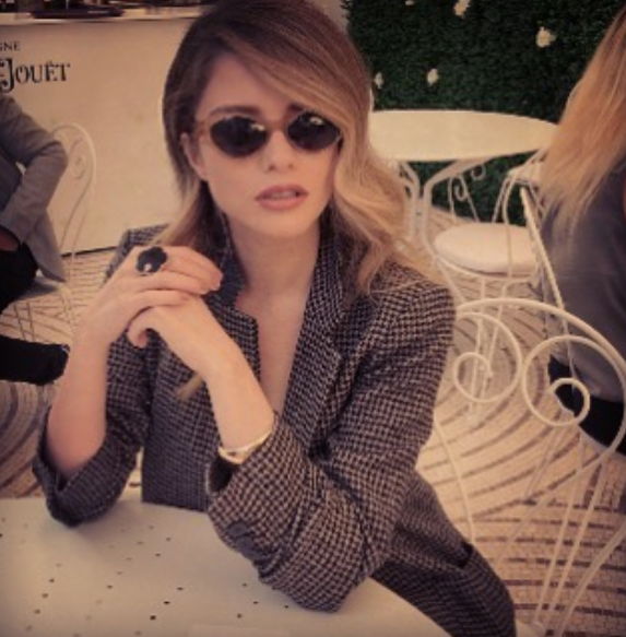 Alexandra Dinu se pregăteşte pentru lansarea unui nou proiect