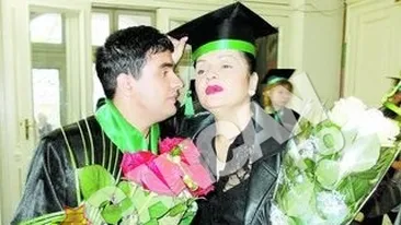 Final de liceu pentru Cornelia Catanga. A simtit fiorii absolvirii