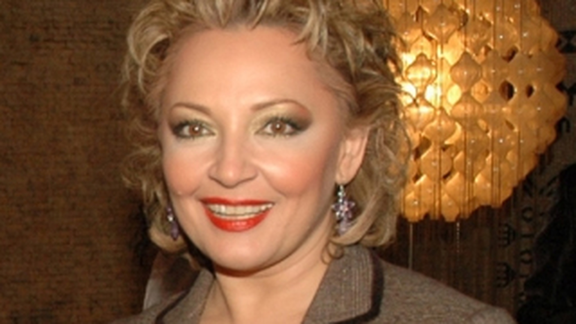 Mihaela Tatu pleaca in Mexic. Vrea sa prinda echinoctiul de primavara la umbra piramidei Kukulkan!