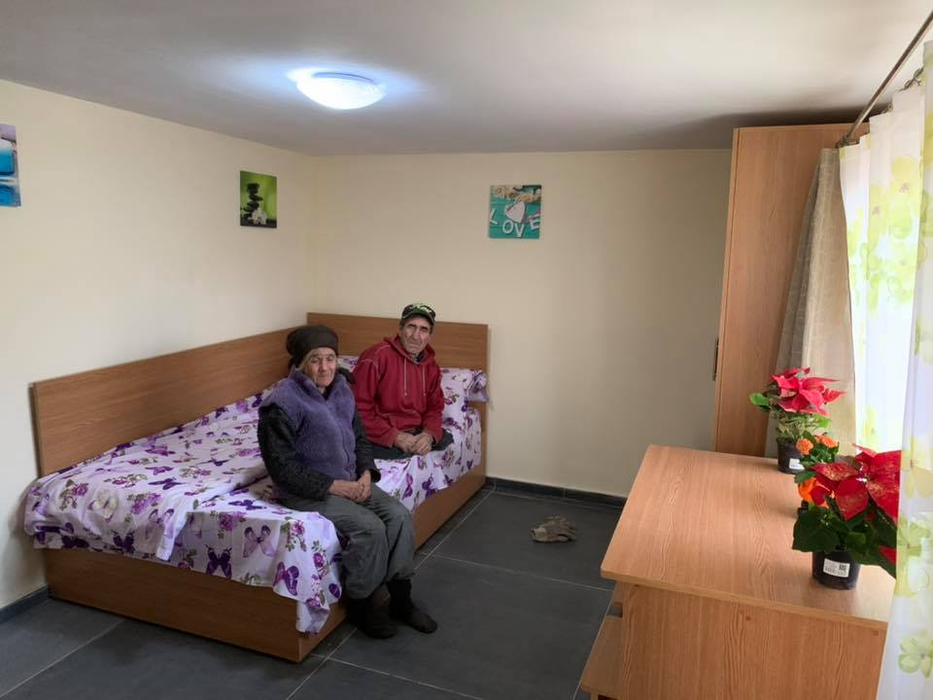 Povestea tulburătoare a lui ‘nea Gheorghe. Are picioarele amputate, iar soția lui e surdă. Ce i s-a întâmplat după ani de sărăcie cumplită. În doar 12 zile, viața lui s-a schimbat radical