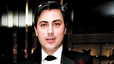 Andreea Marin si Alexandru Ciucu s-au luptat pentru o geanta! Castigatoarea a fost Alina Sorescu