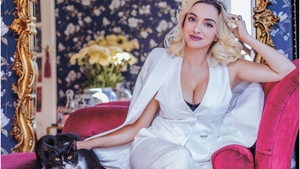  "Contesa Digitală", fotografiată în ipostaze incendiare. Admiratorii vedetei au înroșit butonul de like