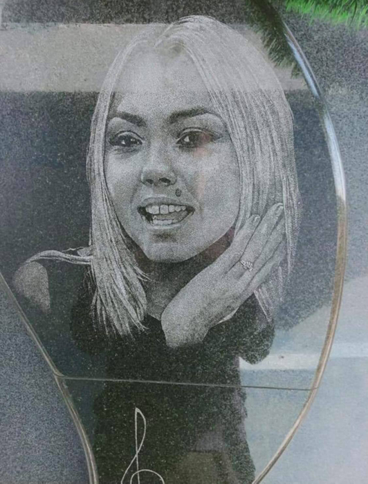 Denisa s-a stins din viață la doar 27 de ani