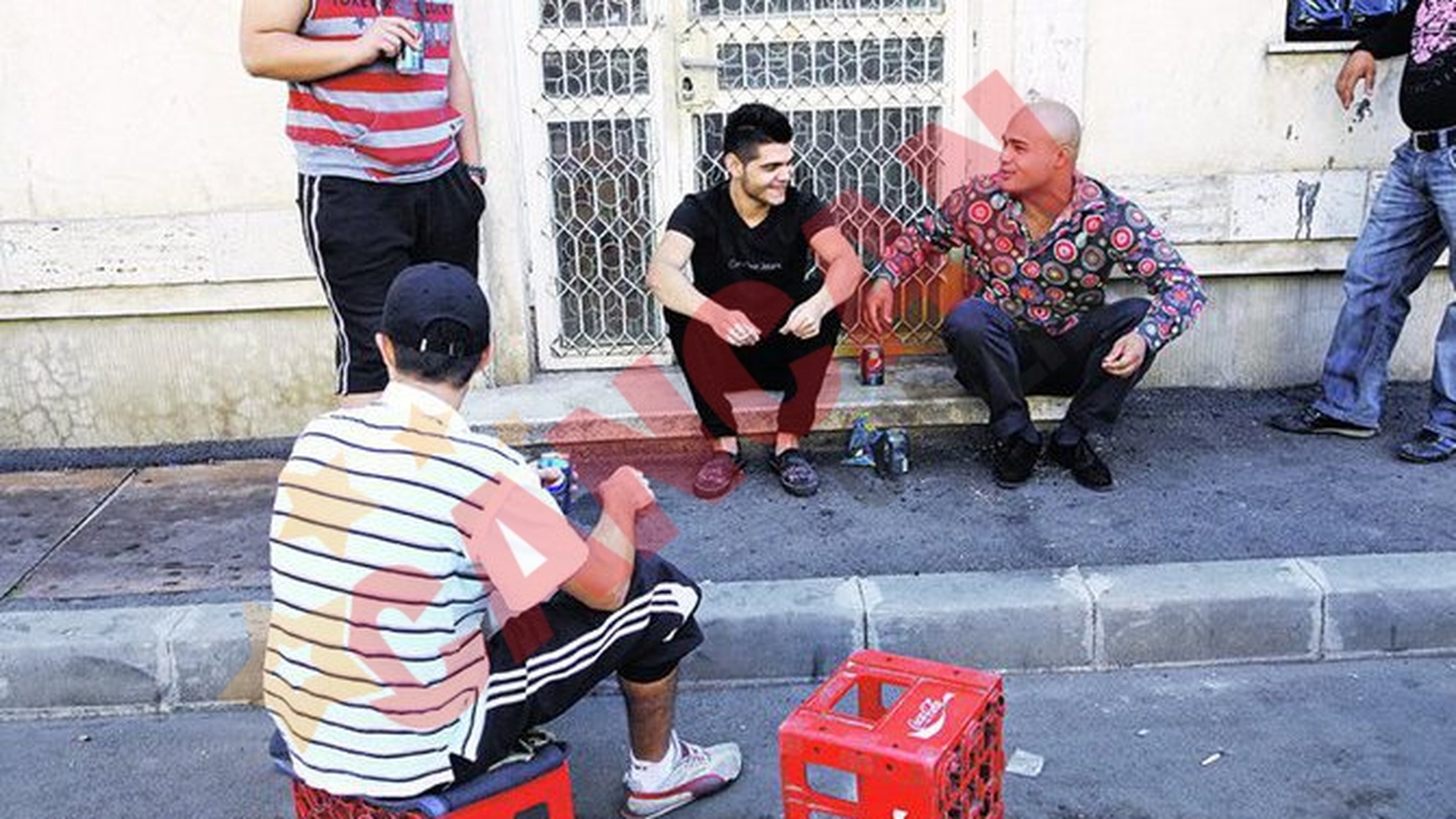 "Perversu' de pe Targu Ocna" isi distreaza vecinii de cartier