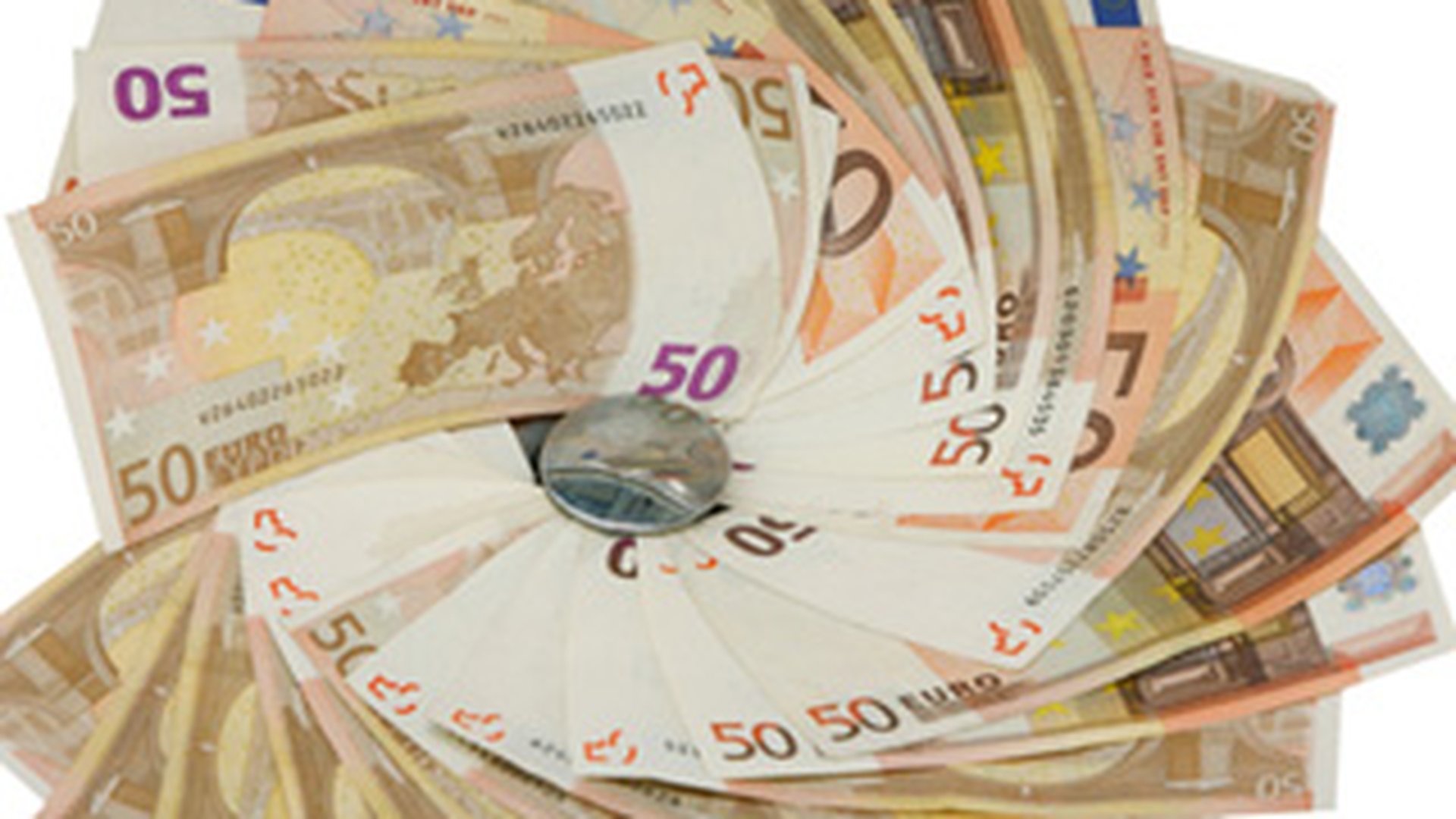 Un tanar din Timis care a luat un credit de 7.000 de euro cu un buletin fals a fost iertat de banca, dar risca 10 ani de inchisoare