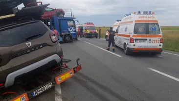VIDEO. Grav accident în lanț pe DN 65, la Priseaca, Olt. Un bărbat a murit. Sunt implicate 19 persoane și șase autovehicule. A fost activat Planul Roșu