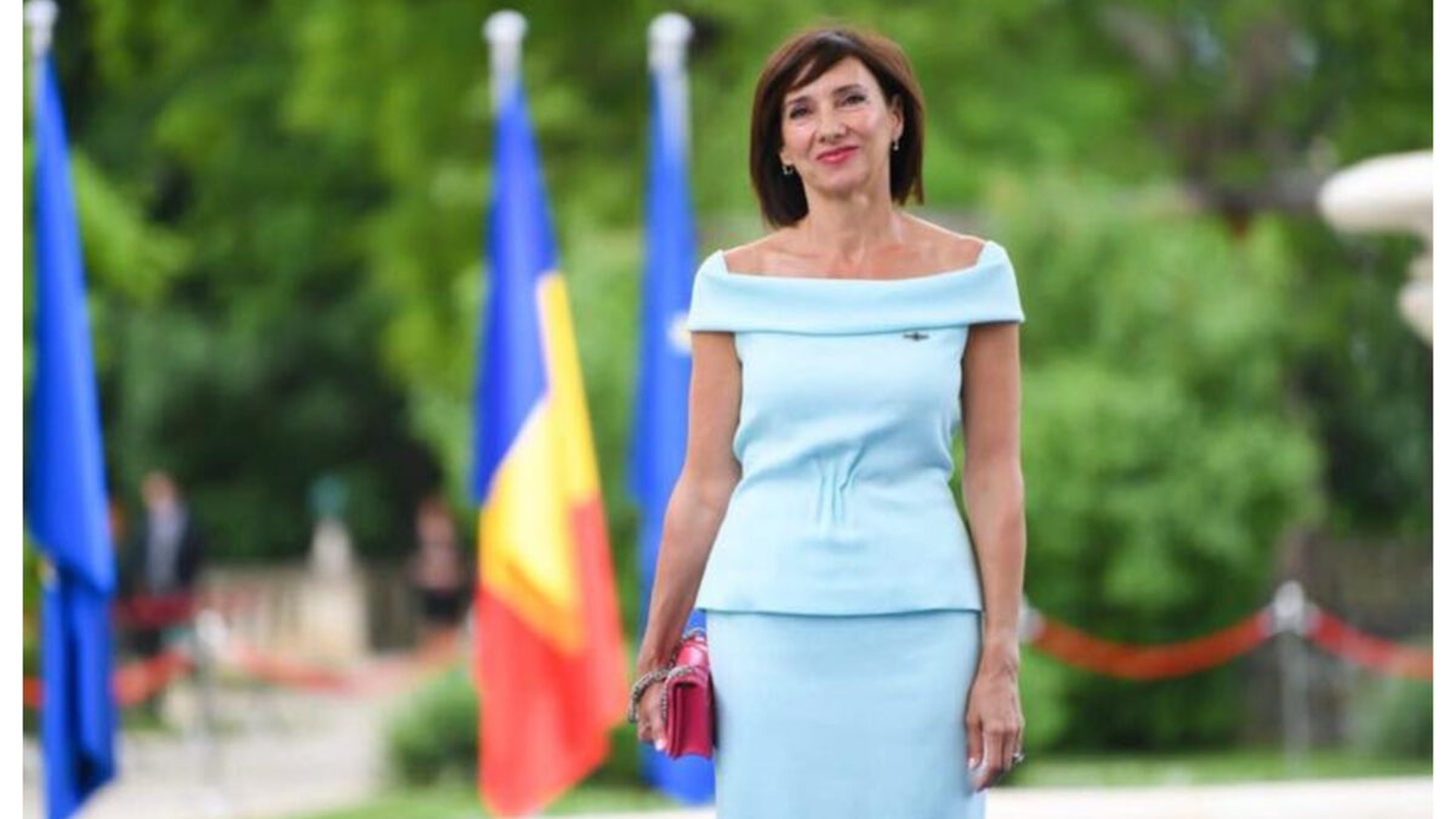 Ce scria în buletinul lui Carmen Iohannis, înainte de mariajul cu președintele României. Cum o chema, de fapt