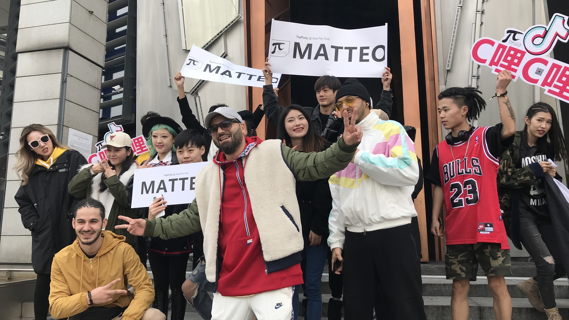 Matteo se bucură de un succes uriaș în turneul din Asia: “Au început să apară comentarii în chineză…“