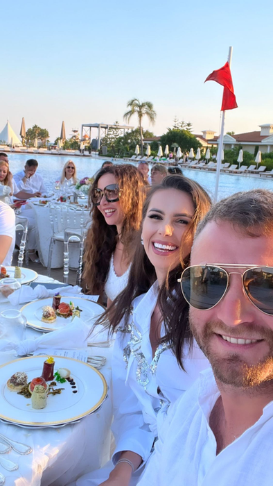 Armin Nicoară și Claudia Puican s-au căsătorit. Cum au arătat în ziua cea mai cei doi îndrăgostiți