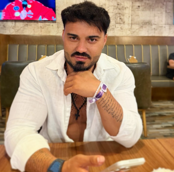 Jador le-a cerut ajutorul fanilor, după ce și-a cumpărat casă nouă: ”Vrem să o mobilăm!”
