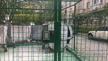 Incredibil! Ghene de gunoi cu cifru şi camere de supraveghere în Craiova