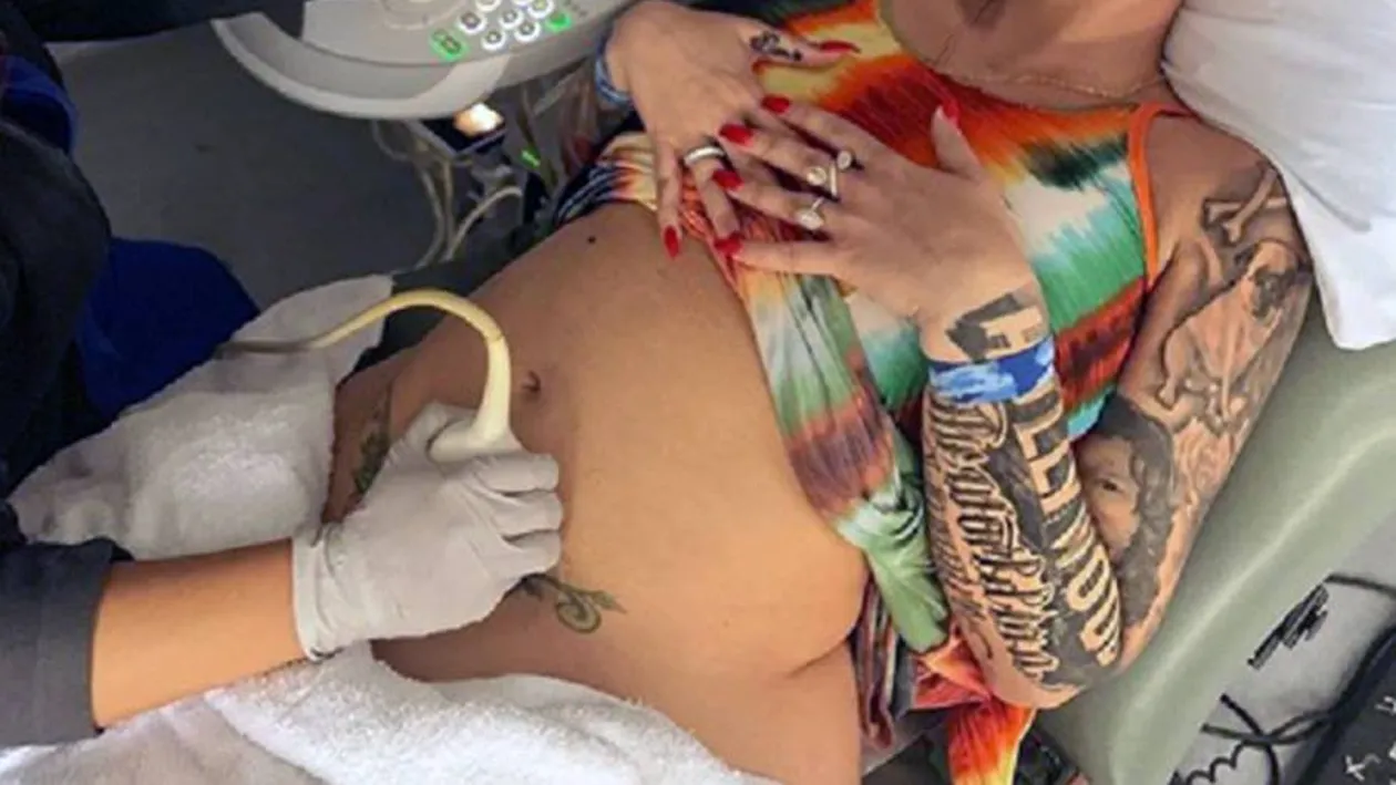 Zvonurile din ultima vreme s-au adeverit! Vedeta este însărcinată din nou